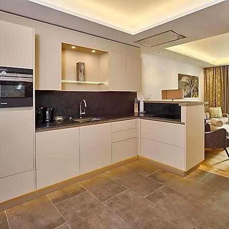 Hotel A-vita Viktoria & A-vita Living Luxury 4*