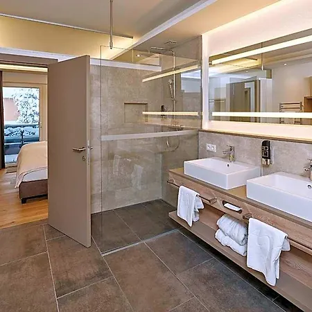 A-vita Viktoria & A-vita Living Luxury 4*